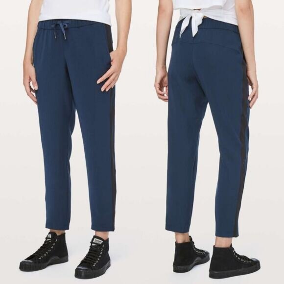 LULULEMON On The Fly Pant Woven Track Stripe Size 6 True Navy / Black - Picture 1 of 8